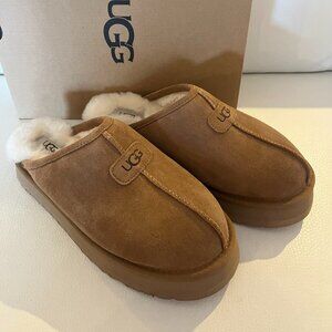 NIB UGG DISCOQUETTE SLIDE SLIPPER CHESTNUT SIZE 9